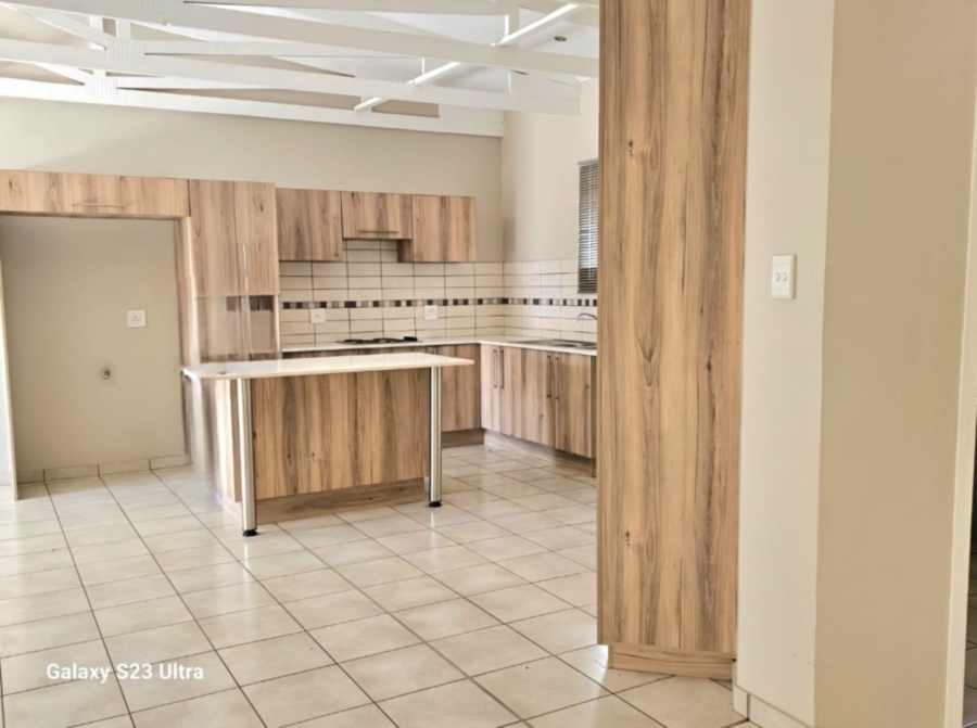3 Bedroom Property for Sale in Waterval East North West